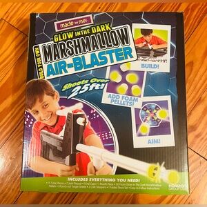 NWT Horizon Group Marshmallow Glow In The Dark Air Blaster - Dart Guns & Pellets